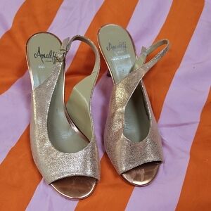 Amalfi Women's Shimmering Gold Heels